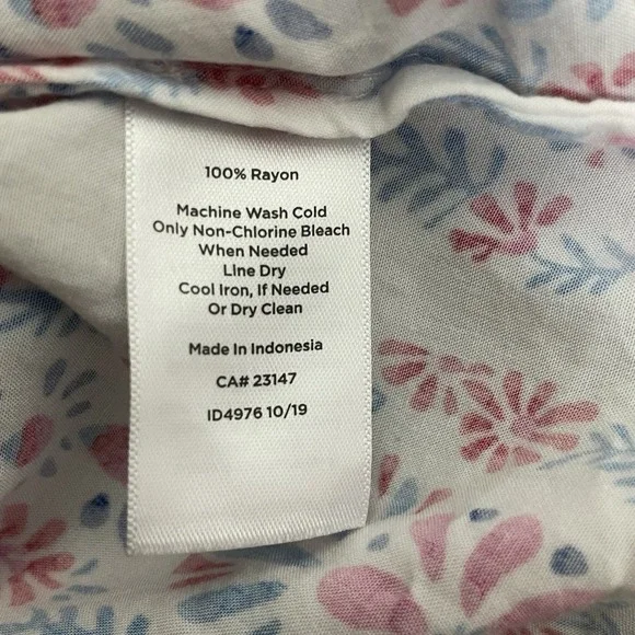 Talbots Women's Top Size S Peasant Floral Print White Long Sleeve V-Neck Blouse - Picture 6 of 6